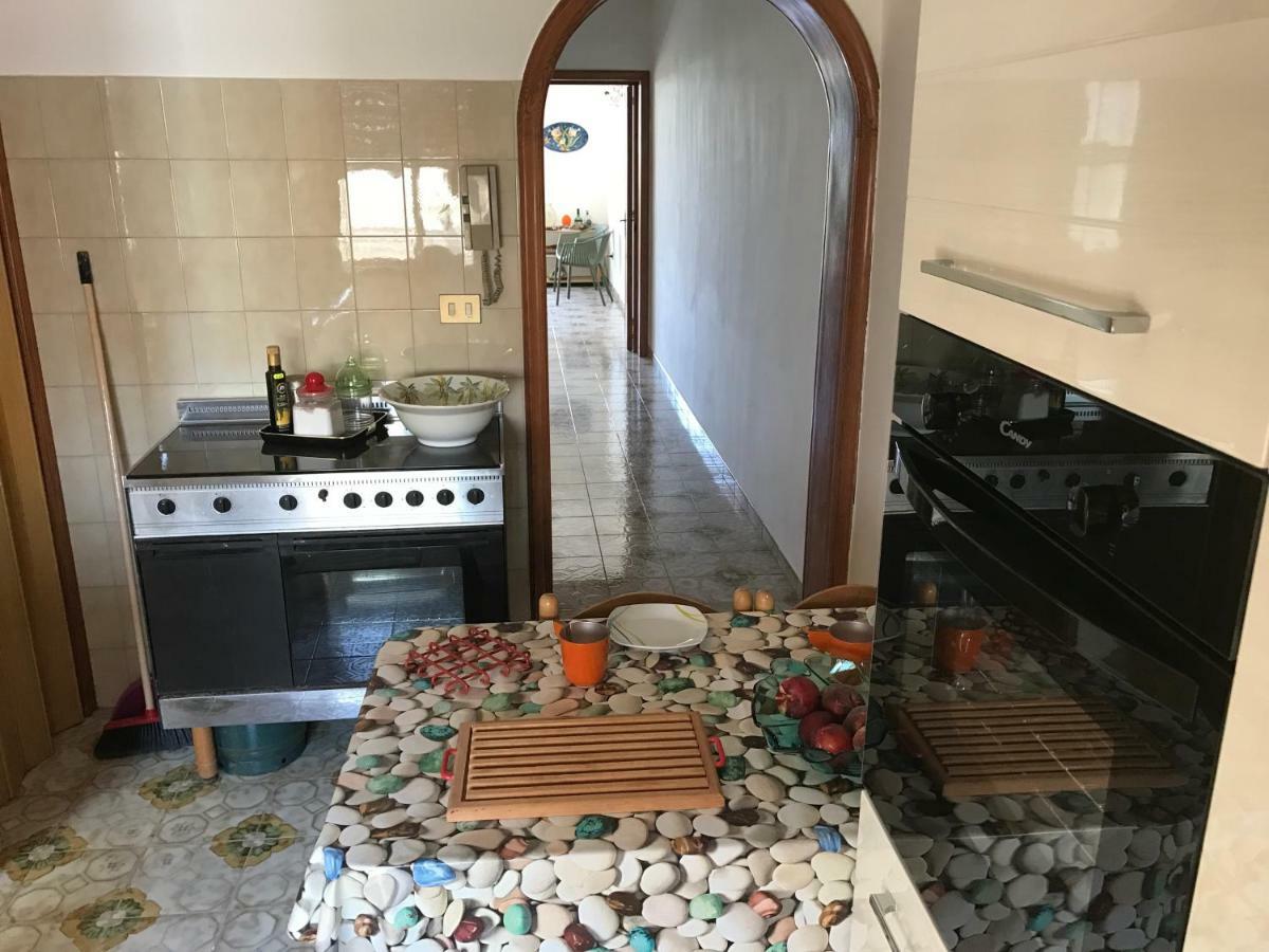 Delia Apartment Порто Чезарео Екстериор снимка